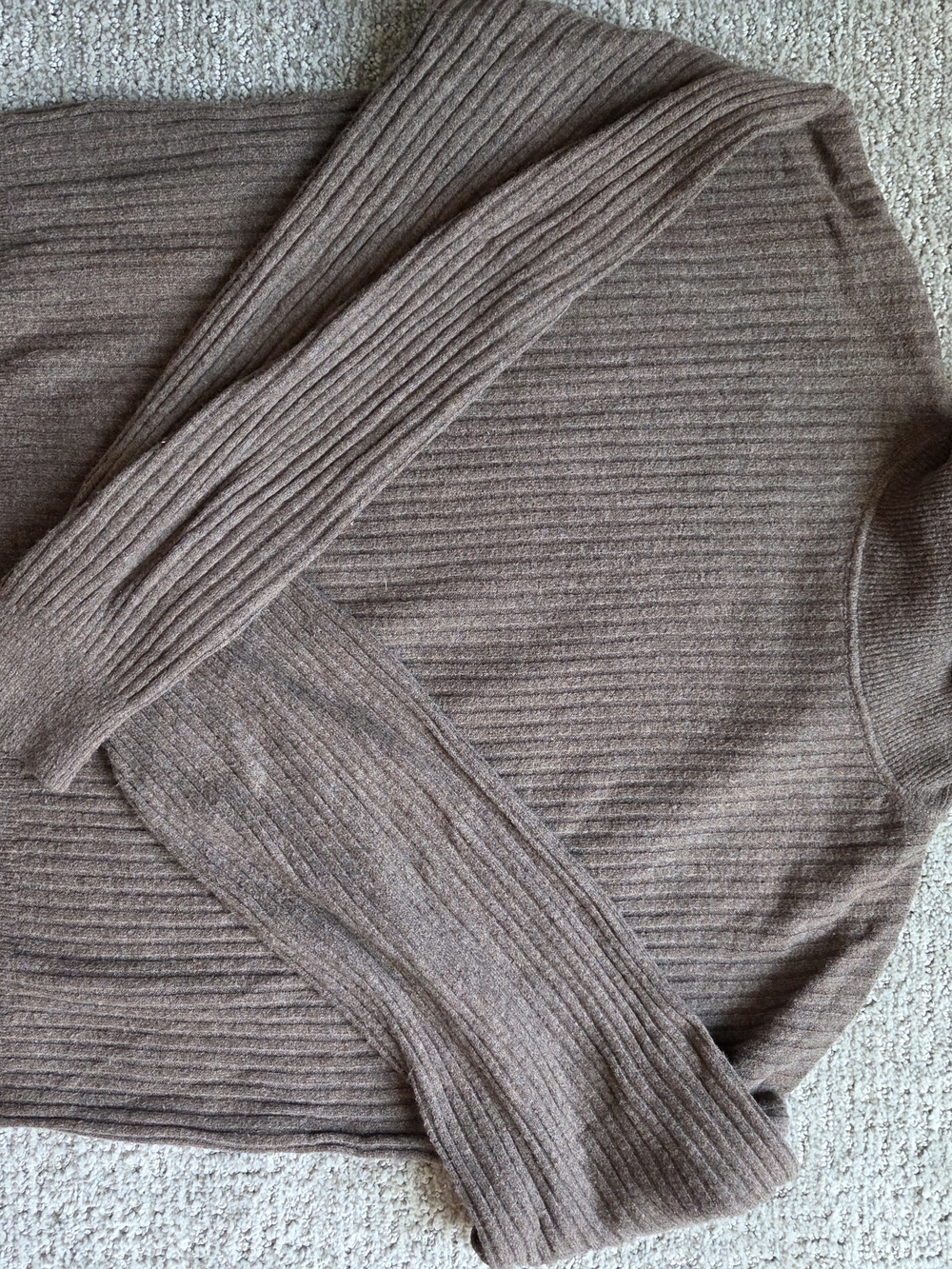 GAP Ribbed Knit Turtleneck Sweater in Taupe Brown